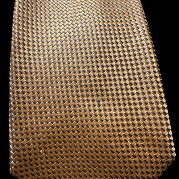 Michael Kors Geometric Pattern Necktie Tie 100% Silk Gold/Blue 58" Classic Width - Picture 2 of 3